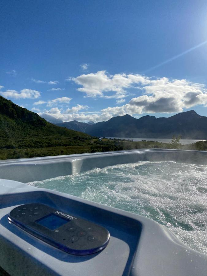 Villa Med Jacuzzi Og Nydelig Utsikt Gravdal  外观 照片