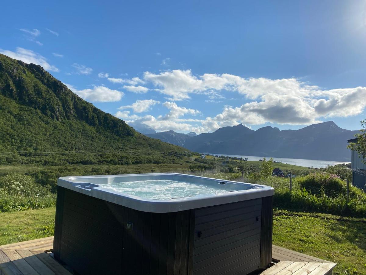 Villa Med Jacuzzi Og Nydelig Utsikt Gravdal  外观 照片