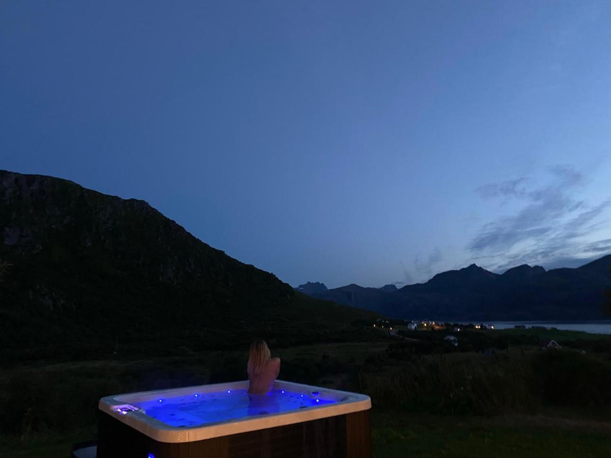 Villa Med Jacuzzi Og Nydelig Utsikt Gravdal  外观 照片